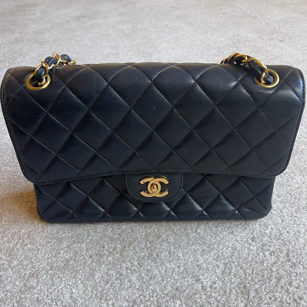 Vintage Chanel double-sided single flap bag 100% authentic